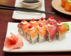 Rainbow Roll 8pcs