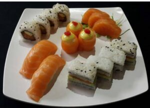 Salmon Combo platter 16 pcs